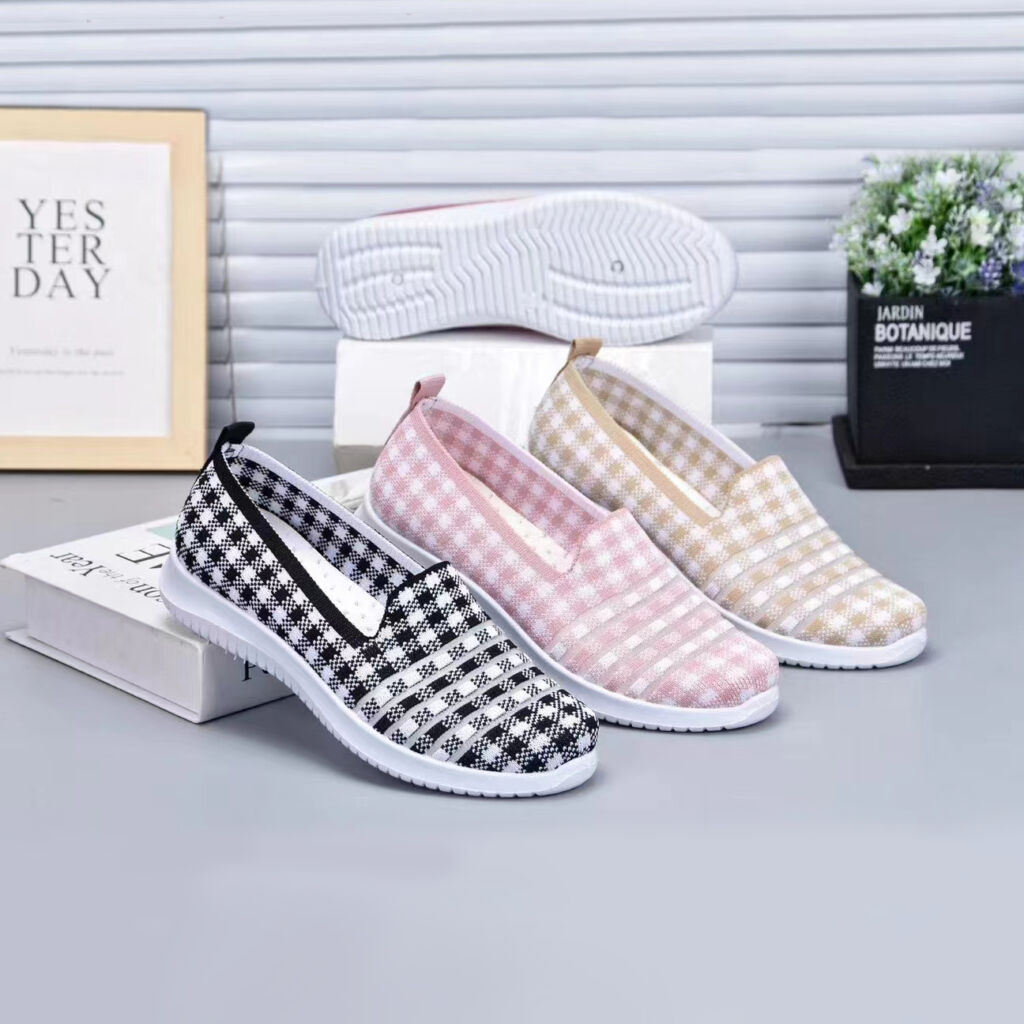 Lace Up Women’s Fashion Sneakers